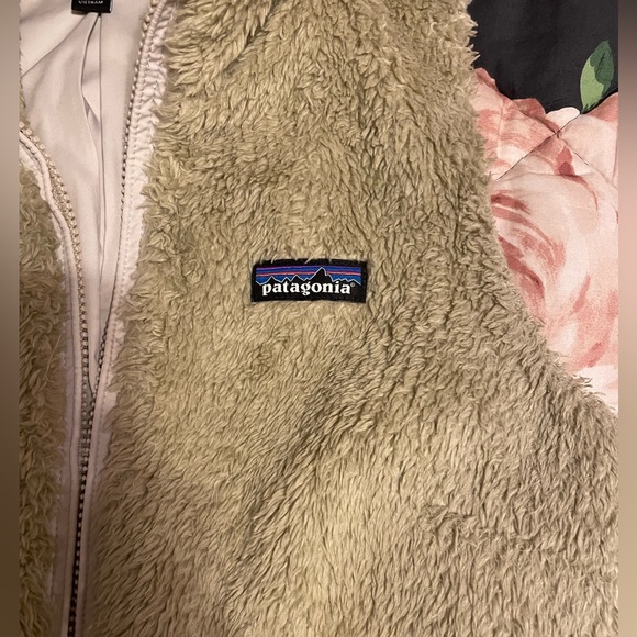 Patagonia Women's Los Gatos Fleece Vest - Picture 5 of 12